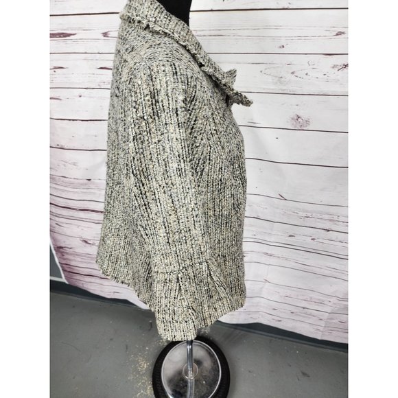 Madison Woman Gray Black Tweed Size 16 W Fringed Hem Button Up Short Blazer - Picture 5 of 8